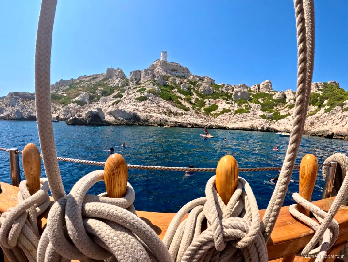 Sailing past the limestone cliffs on the Marseille Calanques cruise